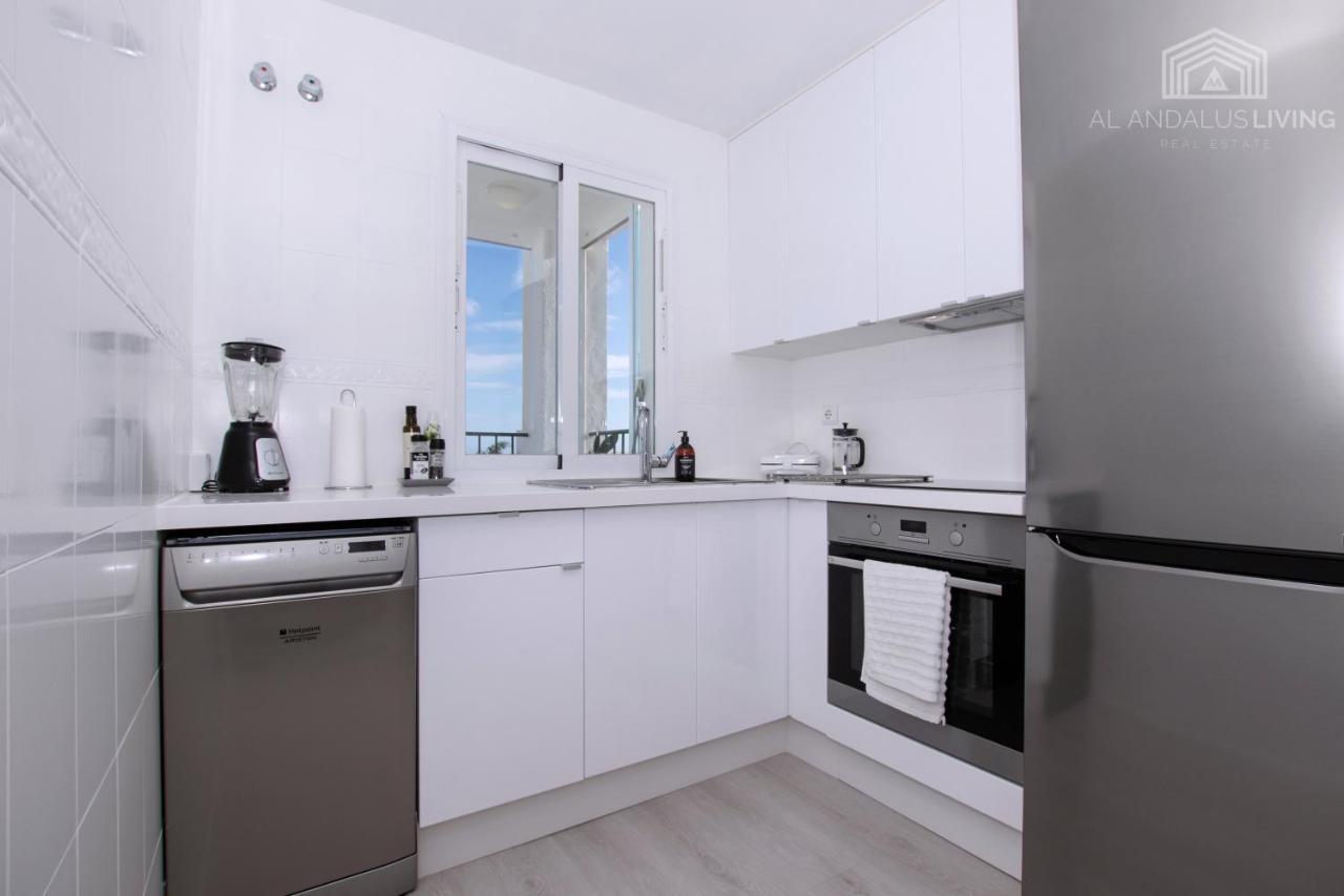 Scandinavian Style Apartment With Amazing Sea Views And South West Facing Sunny Terrace In Miraflores Walking Distance To The Beach! Málaga Esterno foto