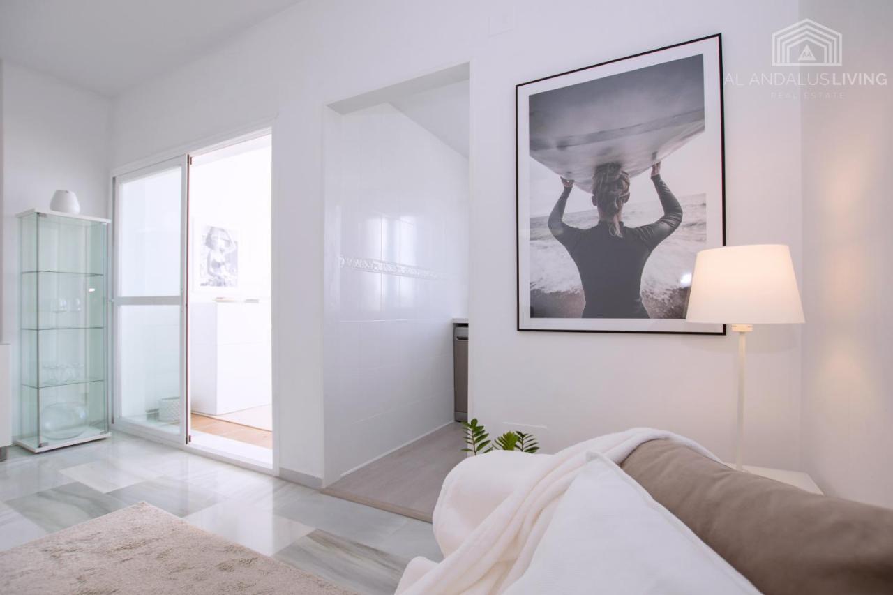Scandinavian Style Apartment With Amazing Sea Views And South West Facing Sunny Terrace In Miraflores Walking Distance To The Beach! Málaga Esterno foto